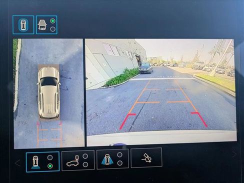 Used 2024 GMC Acadia Elevation image 12