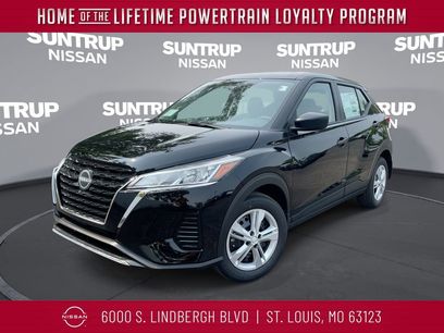 New 2025 Nissan Kicks S