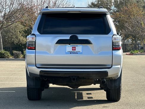 Used 2022 Toyota 4Runner TRD Off-Road Premium image 5