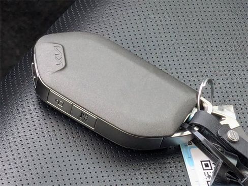 Used 2024 Kia Telluride S w/ S Sunroof Package image 36