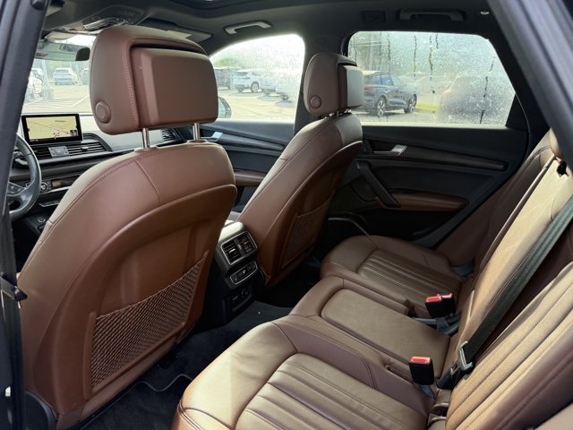 Used 2019 Audi Q5 2.0T Premium Plus w/ Premium Plus Package AWD/4WD image 5