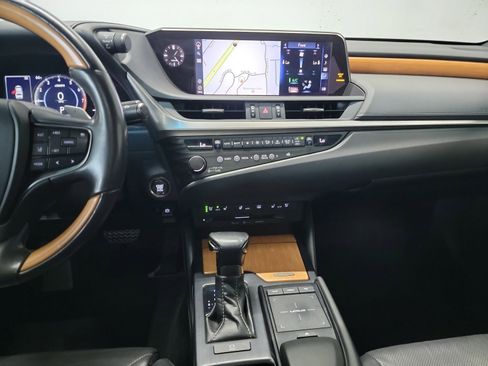 Used 2020 Lexus ES 350 w/ Luxury Package FWD image 20