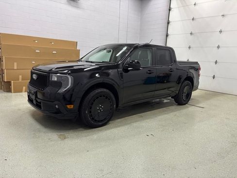 Used 2025 Ford Maverick Lobo AWD/4WD image 9