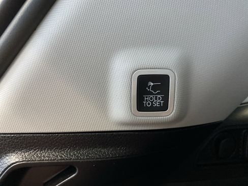 Certified 2023 Jeep Grand Cherokee Limited w/ Luxury Tech Group II image 35