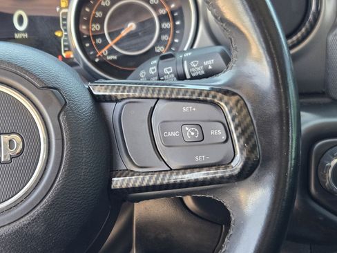 Used 2022 Jeep Wrangler Unlimited Sport AWD/4WD image 35
