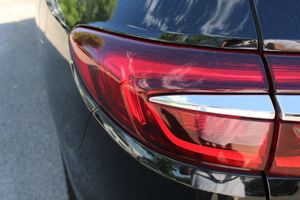 Used 2019 Buick Enclave Essence FWD image 35