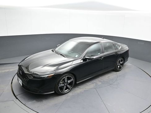 Certified 2023 Honda Accord Sport image 32