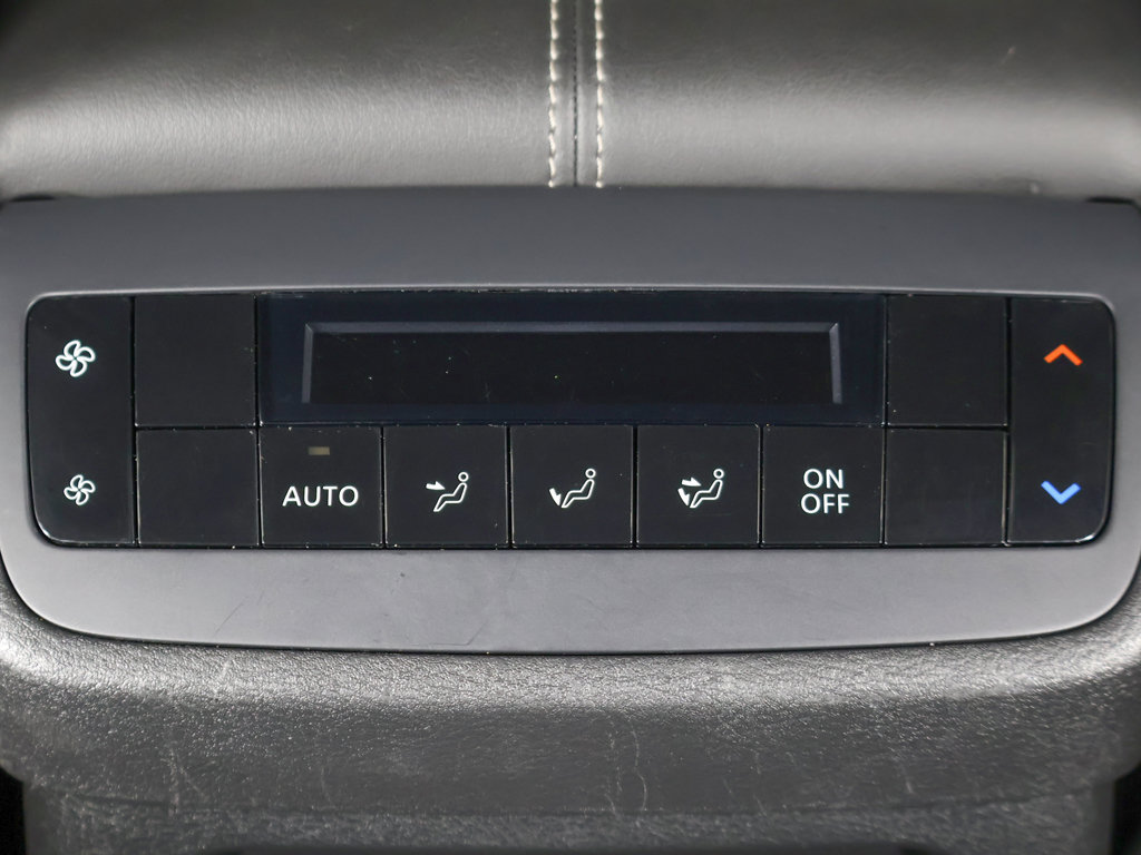 Used 2024 Nissan Pathfinder SL AWD/4WD image 58