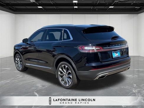Certified 2022 Lincoln Nautilus Reserve AWD/4WD image 3