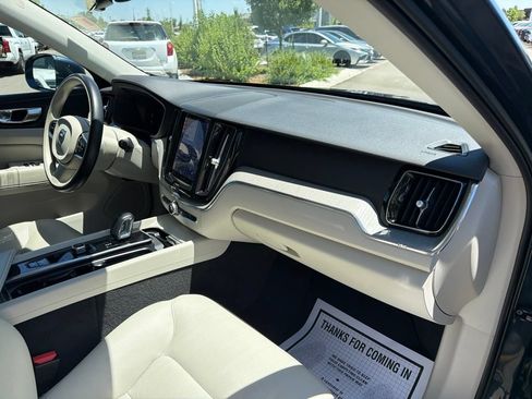 Used 2023 Volvo XC60 B5 Plus AWD/4WD image 13
