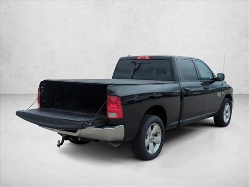 Used 2019 RAM 1500 Classic SLT AWD/4WD image 8