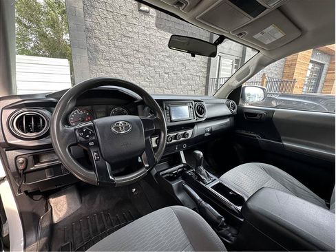 Used 2016 Toyota Tacoma SR w/ SR Convenience Package AWD/4WD image 14