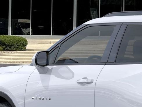 New 2026 Chevrolet Blazer LT AWD/4WD image 12