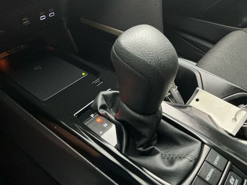 Used 2025 Toyota Camry LE FWD image 19