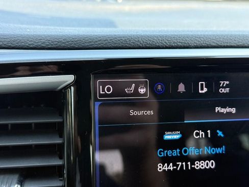 Used 2023 Chrysler Pacifica Touring-L FWD image 25