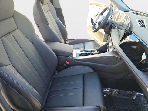 Certified 2025 Audi Q5 Premium Plus w/ Premium Plus AWD/4WD image 10