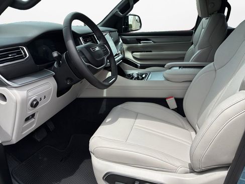 New 2026 Jeep Grand Wagoneer Limited AWD/4WD image 19