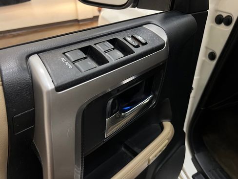 Used 2015 Toyota 4Runner Limited RWD image 28