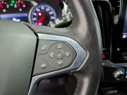 Used 2022 Chevrolet Traverse LT AWD/4WD image 18