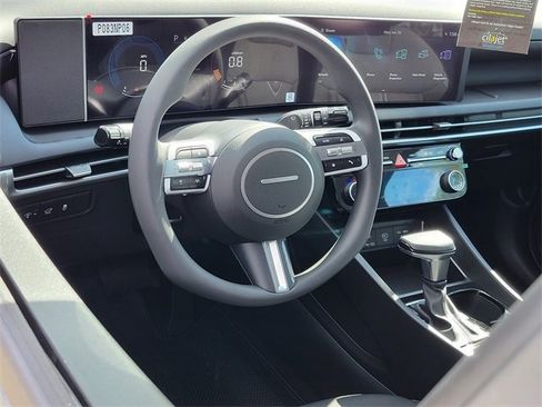 New 2026 Hyundai Tucson SEL image 3