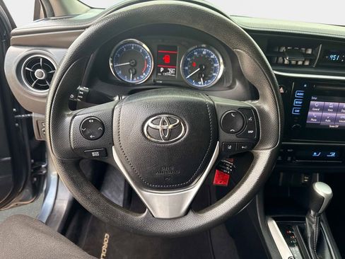 Used 2018 Toyota Corolla LE image 22