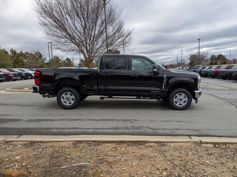 New 2026 Ford F250 XLT w/ XLT Premium Package AWD/4WD image 3