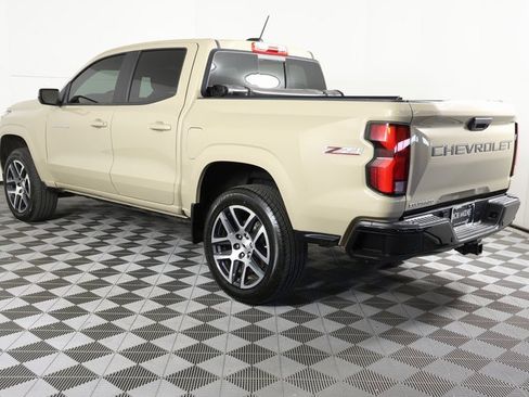 Used 2023 Chevrolet Colorado Z71 w/ Z71 Convenience Package 2 image 6