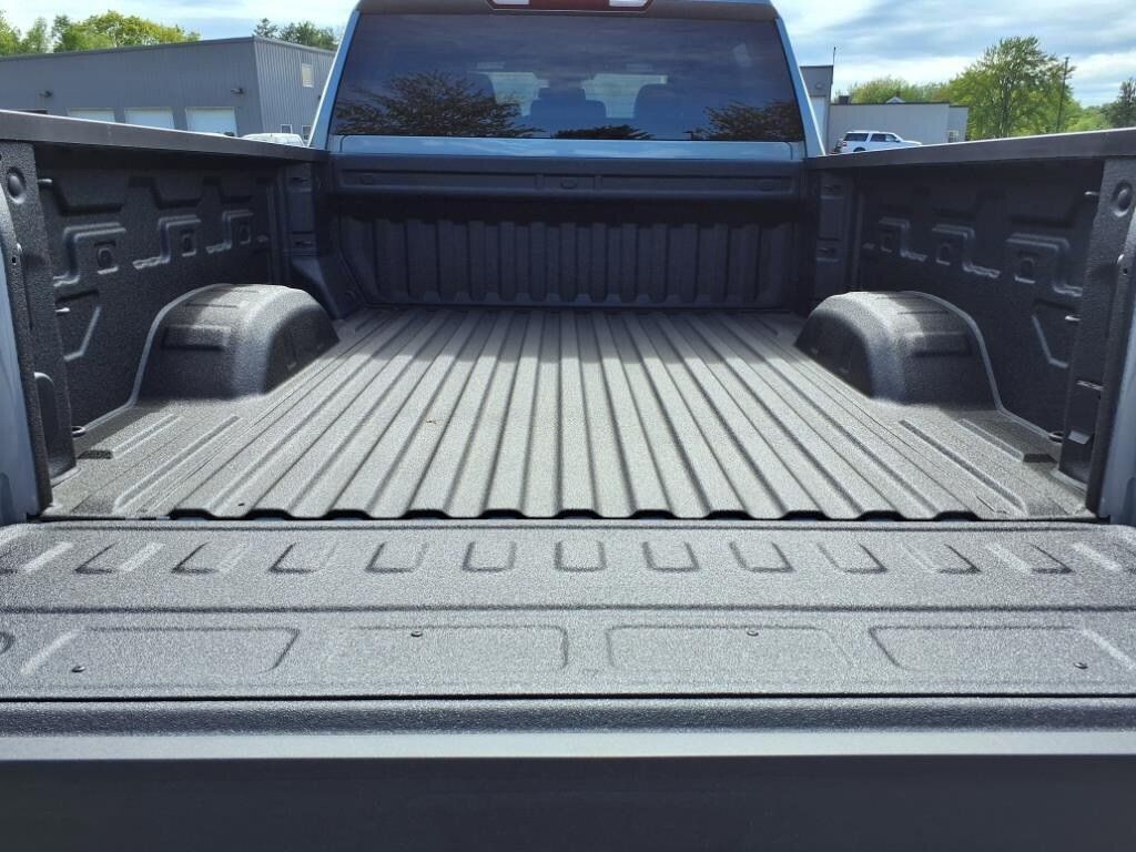 New 2025 Chevrolet Silverado 2500 Custom w/ Custom Value Package AWD/4WD image 32