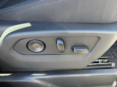 New 2026 Chevrolet Suburban LS image 14