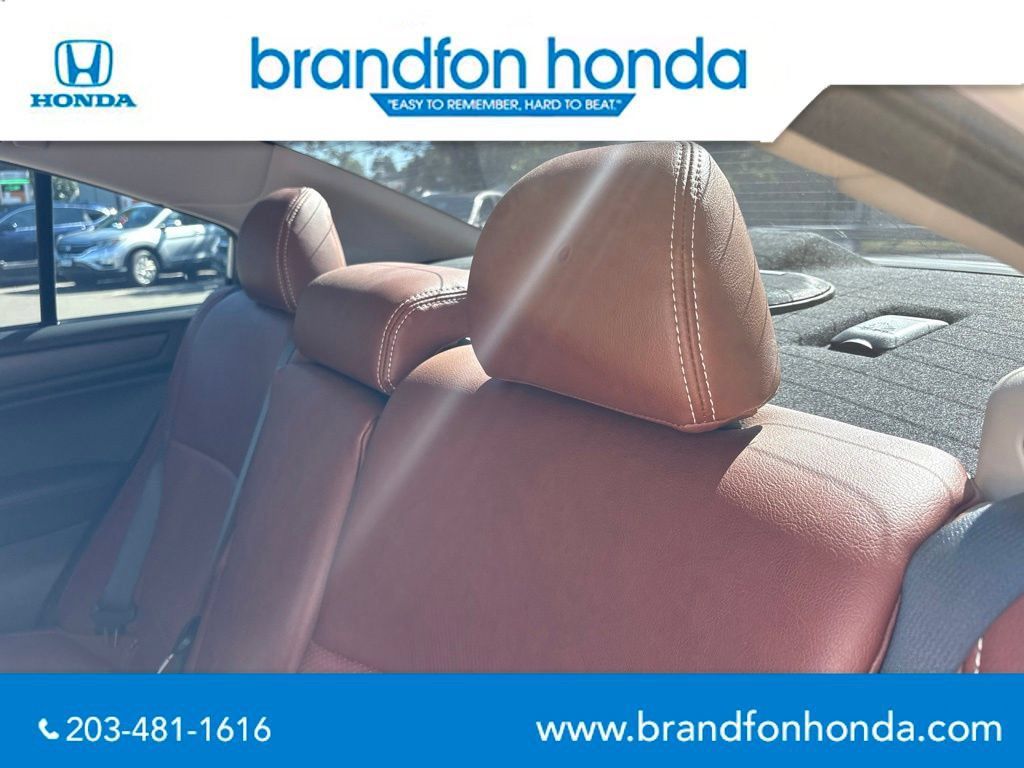 Used 2017 Subaru Legacy 3.6R Limited AWD/4WD image 24