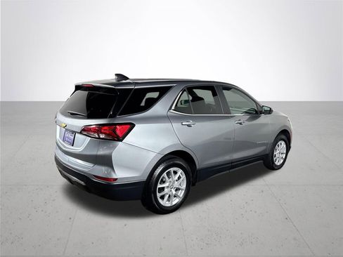Used 2023 Chevrolet Equinox LT image 6