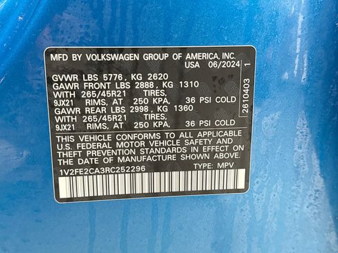 Used 2024 Volkswagen Atlas Cross Sport SEL Premium R-Line image 27