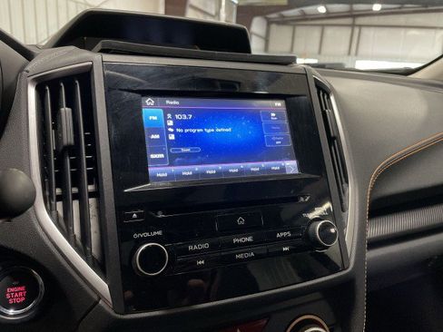 Used 2020 Subaru Crosstrek 2.0i Premium w/ Moonroof Package 2 image 18