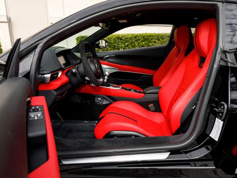 New 2025 Lotus Emira image 12