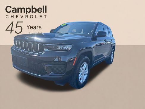 Used 2023 Jeep Grand Cherokee Laredo AWD/4WD image 1