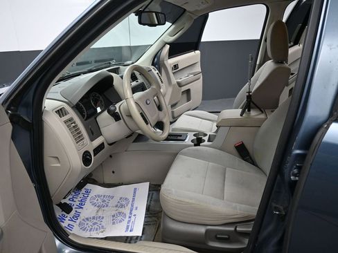 Used 2011 Ford Escape XLT image 27