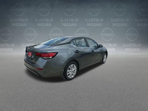 Used 2025 Nissan Sentra S image 8