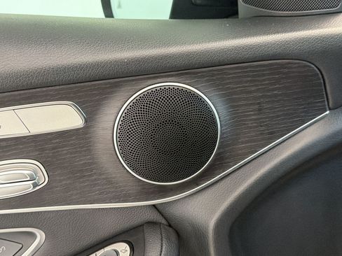 Used 2021 Mercedes-Benz GLC 300 4MATIC image 29