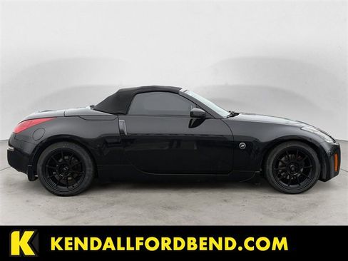 Used 2005 Nissan 350Z Touring image 6