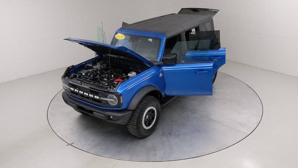 Used 2023 Ford Bronco Outer Banks w/ Sasquatch Package AWD/4WD image 42
