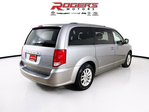 Used 2019 Dodge Grand Caravan SXT image 7