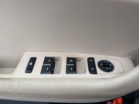 Used 2018 Hyundai Sonata SE w/ Cargo Package FWD image 16
