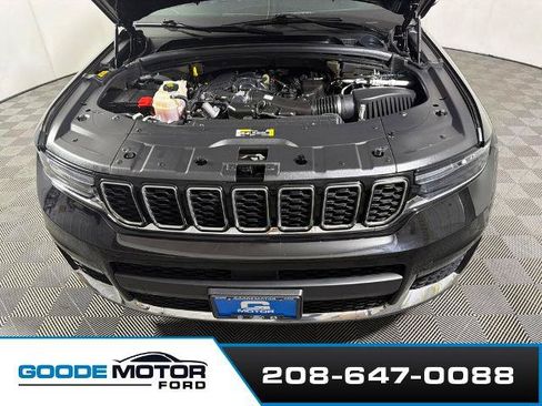 Used 2021 Jeep Grand Cherokee L Limited AWD/4WD image 26