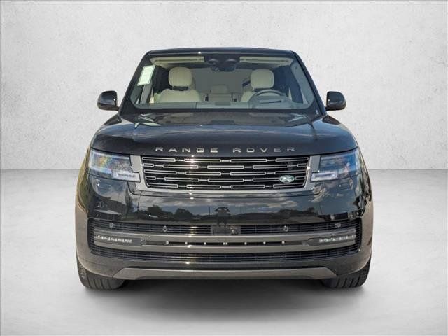 Used 2026 Land Rover Range Rover SE AWD/4WD image 6