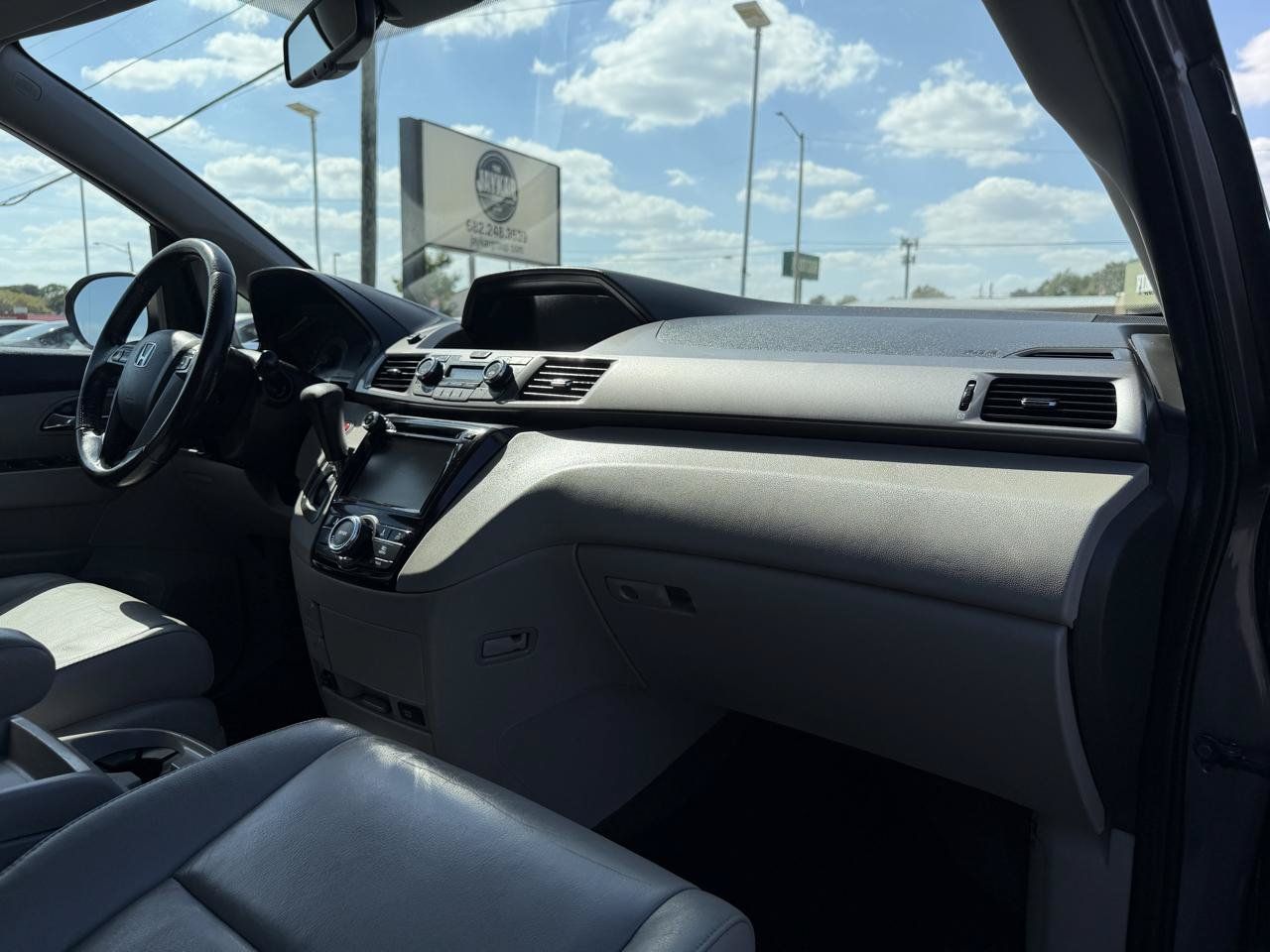 Used 2015 Honda Odyssey EX-L image 17