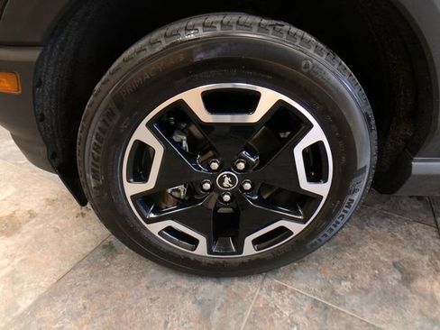 Certified 2023 Ford Bronco Sport Outer Banks w/ Tech Package image 9