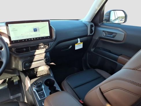 New 2025 Ford Bronco Sport Outer Banks w/ Outer Banks Tech Package+ AWD/4WD image 9