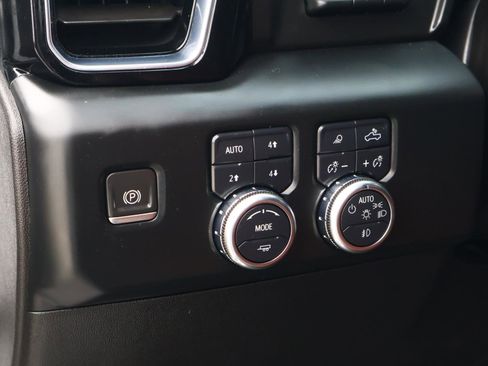 Used 2024 GMC Sierra 1500 Denali Ultimate AWD/4WD image 27