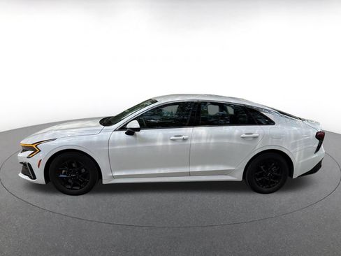 Used 2025 Kia K5 LXS FWD image 8
