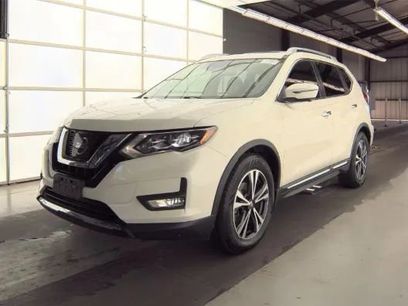 Used 2017 Nissan Rogue SL w/ SL Premium Package